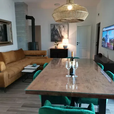 Luxury Tamaris By The Sea Apartament *