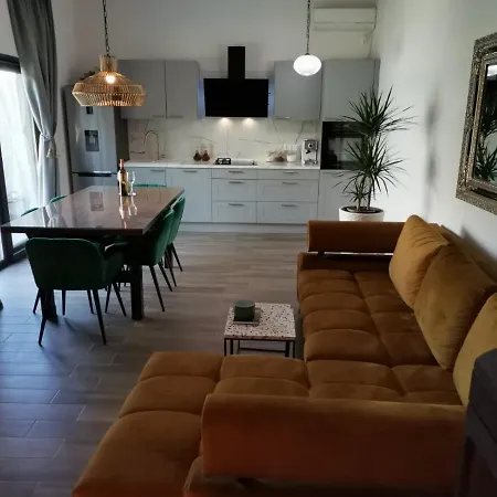 Luxury Tamaris By The Sea