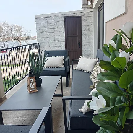 Luxury Tamaris By The Sea Апартаменты