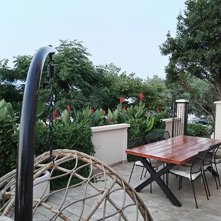 Luxury Tamaris By The Sea Apartament *